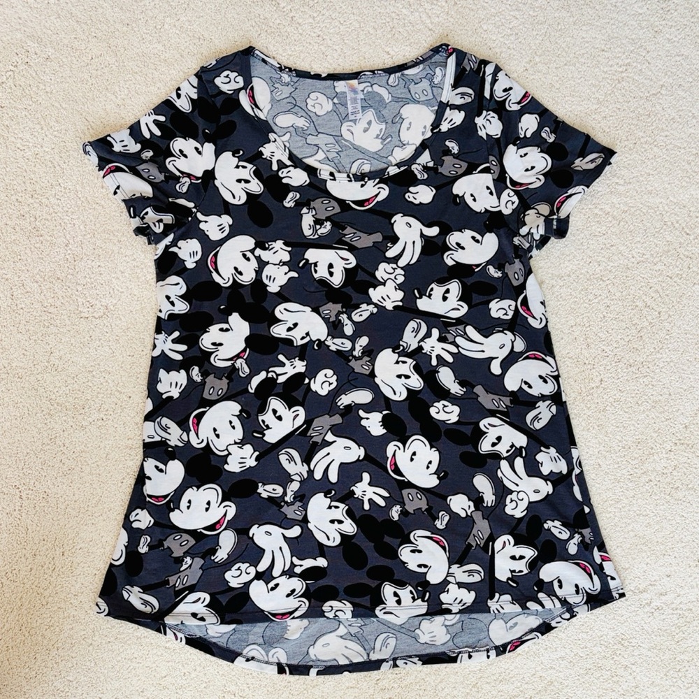 LuLaRoe Vintage Mickey Mouse graphic short sleeve tunic (M) Disney